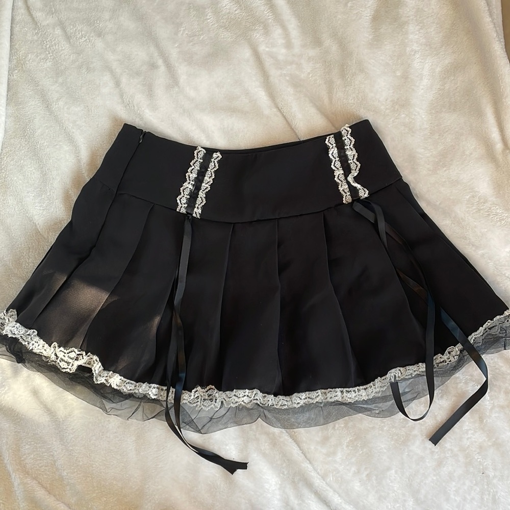 Black Pleated Mini Skirt with White Lace Detail SIZE S-M